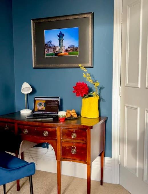 Entire Stylish Colourful Two Bed Flat In Clifton Bristol