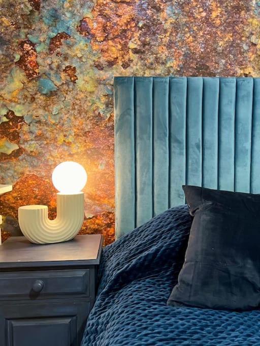Entire Stylish Colourful Two Bed Flat In Clifton Apartment
