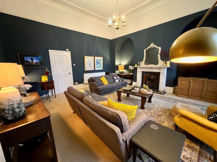 Entire Stylish Colourful Two Bed Flat In Clifton Apartment